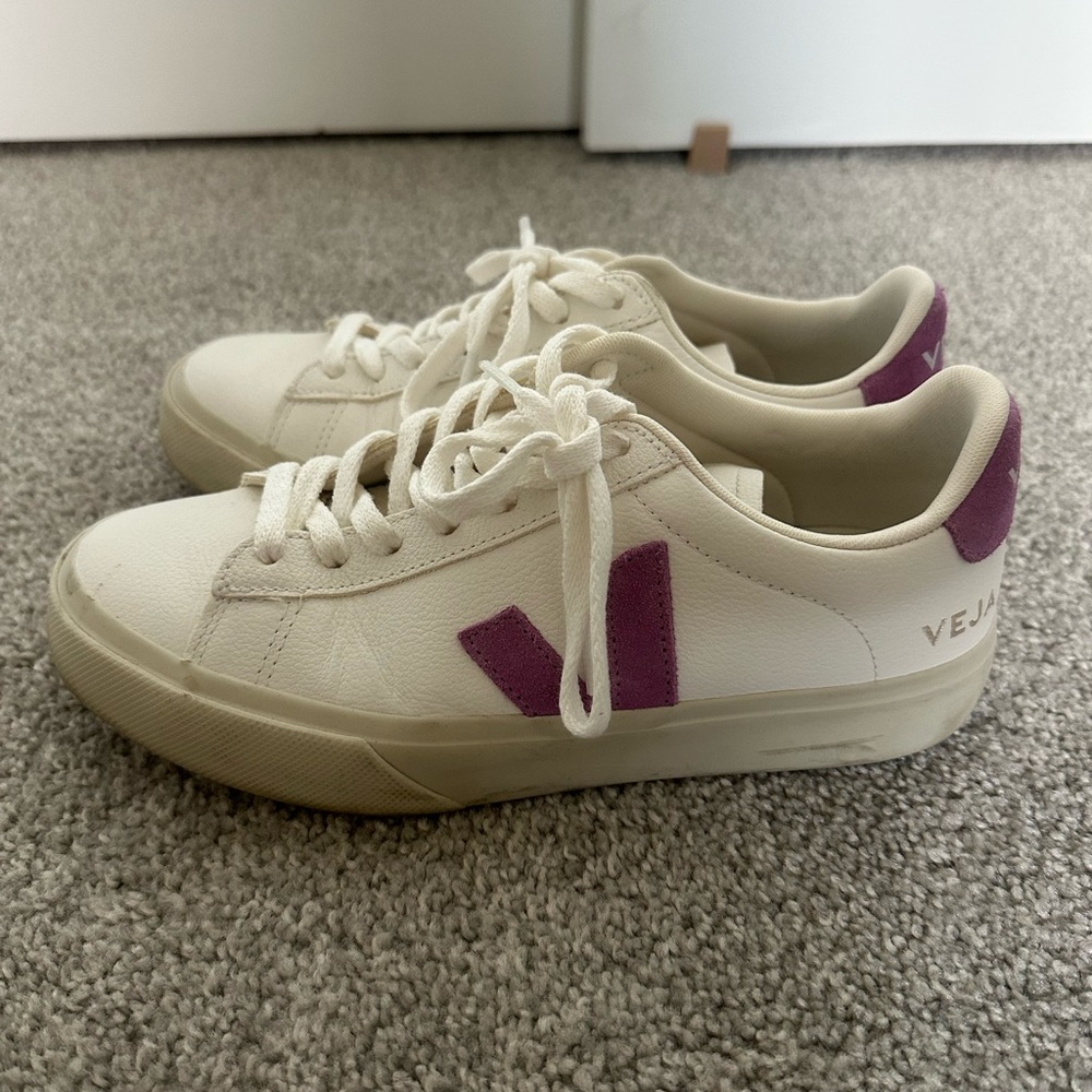 Veja Women's Cream and Pink/Purple Campos Sneakers
